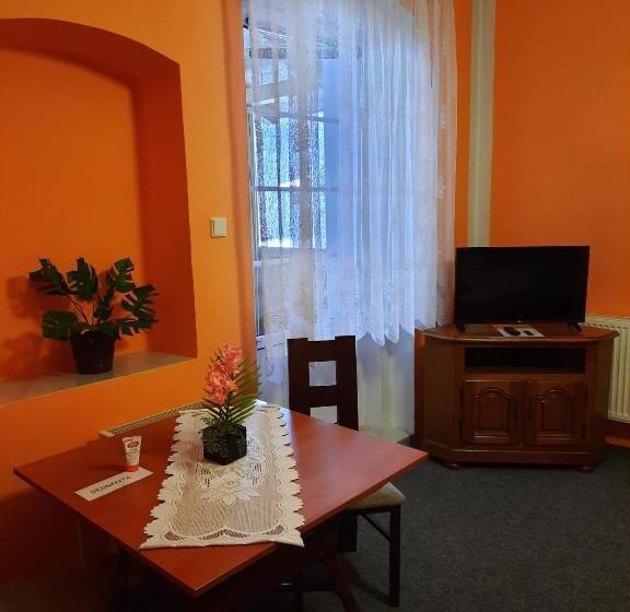 غرفة قياسية, Pension Krista