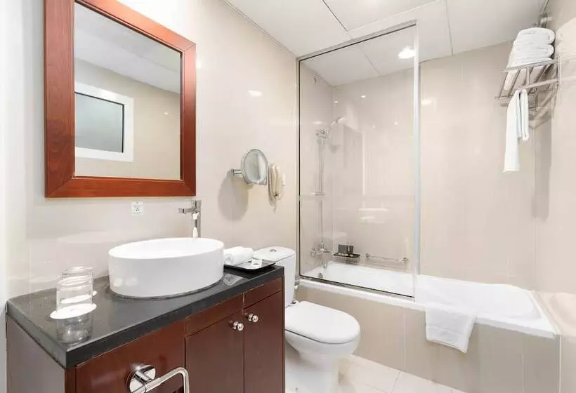 デラックスルーム, Golden Sands Hotel & Residences