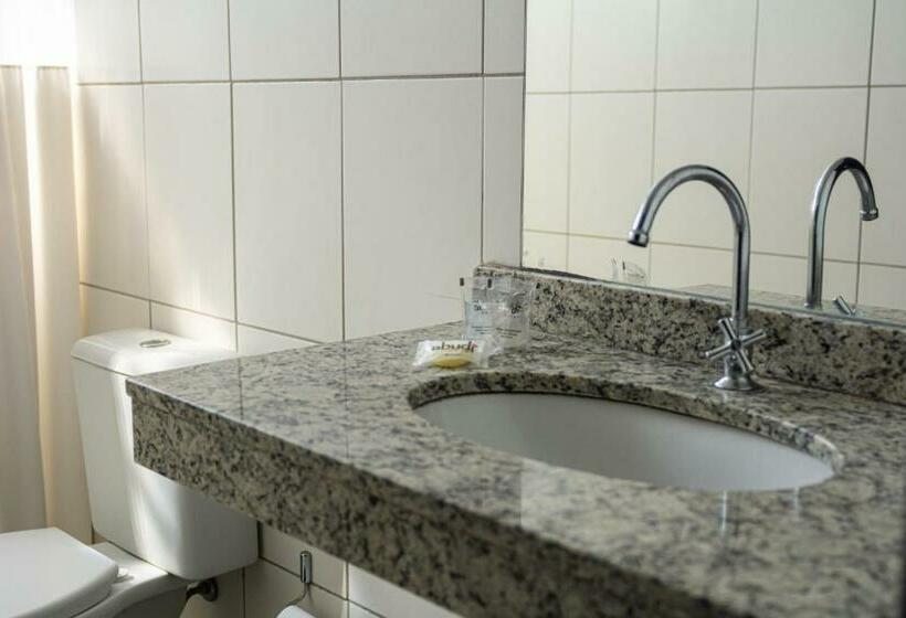 スーペリアールーム, Abudi