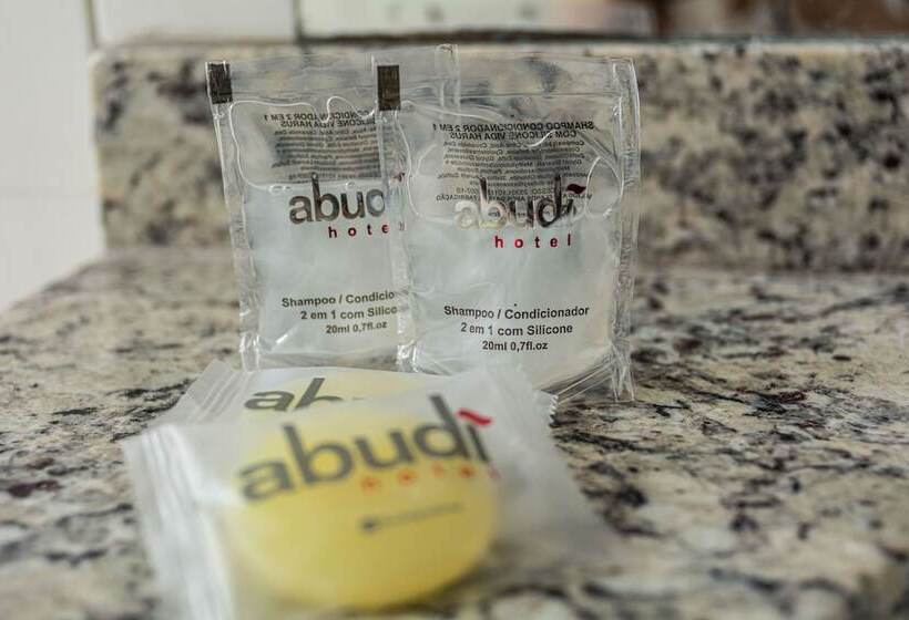 חדר דלוקס לארבעה, Abudi