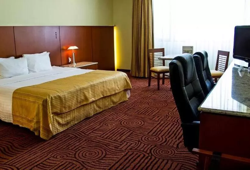اتاق اجرایی با تخت بزرگ, Holiday Inn Puebla Finsa, An Ihg