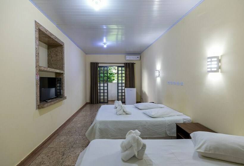 חדר סטנדרטי לחמישה אנשים, Iguassu Holiday