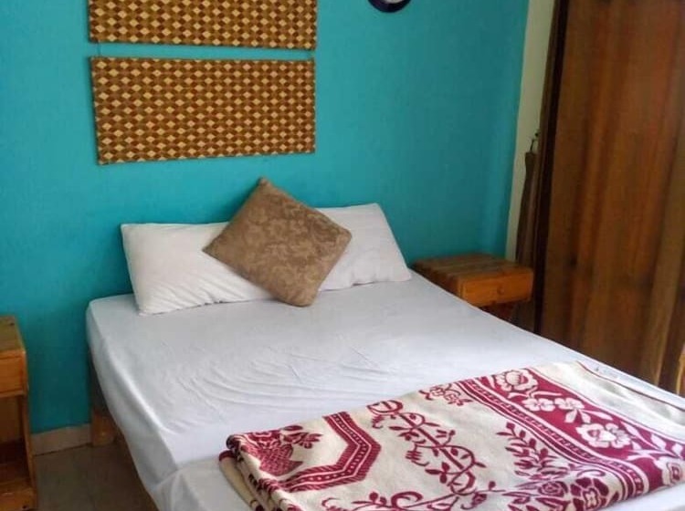 اتاق استاندارد یک نفره, Jowhara