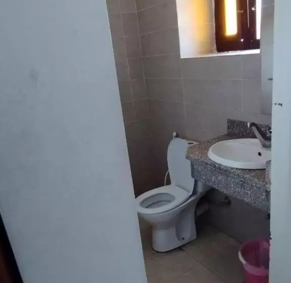 اتاق سوپریور خانوادگی, Jowhara