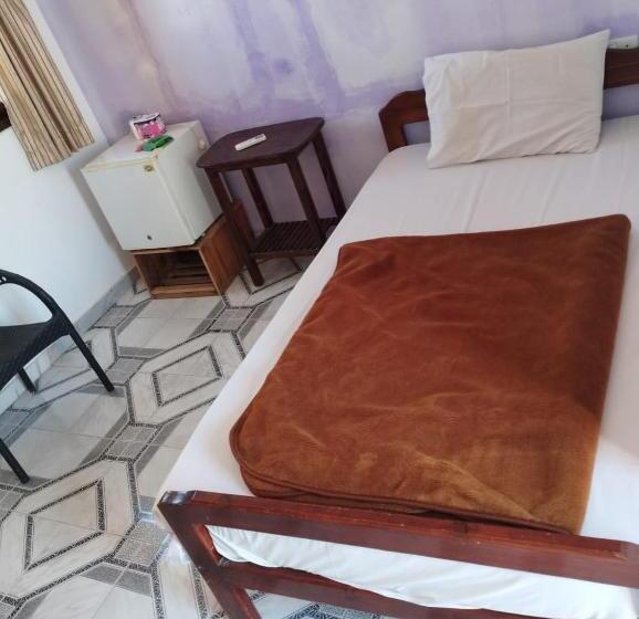 اتاق استاندارد یک نفره, Jowhara