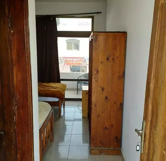 اتاق استاندارد, Jowhara