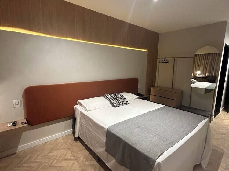 غرفة ديلوكس, Parati Minas