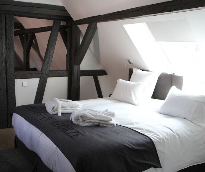 اتاق لوکس, Quatorze