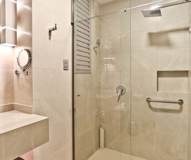 디럭스 4인 룸, Sandri Palace