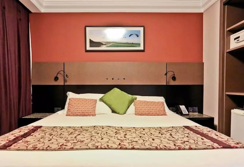 スーペリアールーム, Sandri Palace