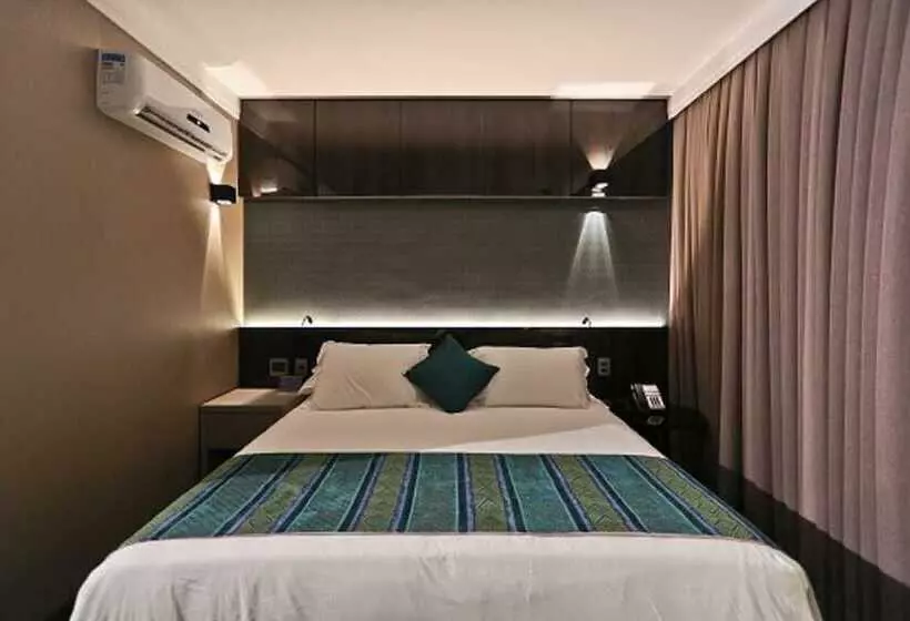 デラックスルーム, Sandri Palace