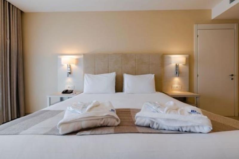 اتاق استاندارد, Titanic Palace Families And Couples Only