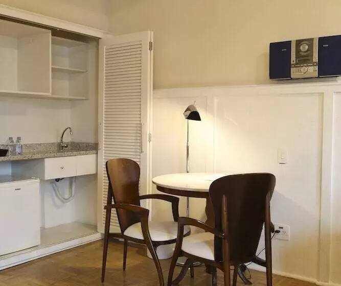 سوئیت با بالکن, Vitória Hotel Concept Campinas