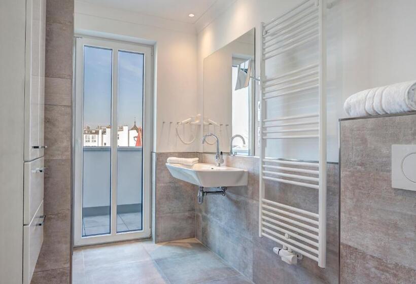 オーシャンビュースイート, Aparthotel Villa Lea