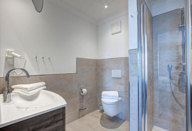 バルコニー付きデラックスルーム, Aparthotel Villa Lea