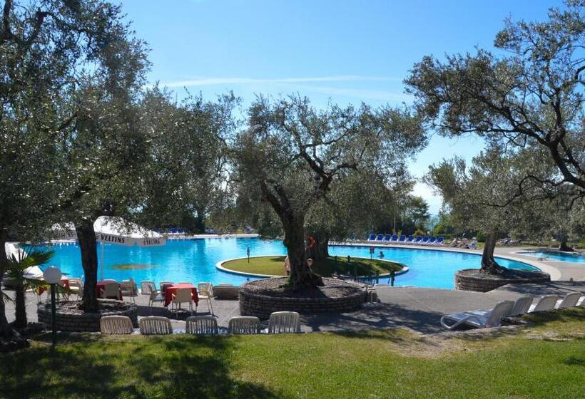 带2个卧室的公寓, Garda Apartments In Euroresidence