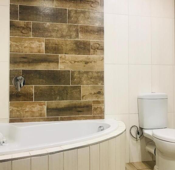 חדר דלוקס, La Benroy