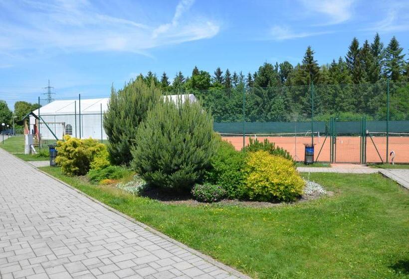 غرفة قياسية رباعية, Penzión Rocket Club