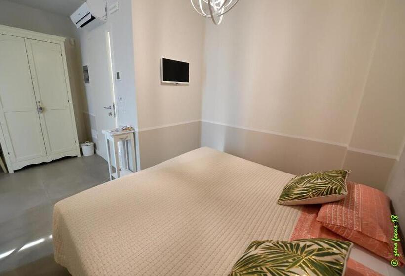 اتاق استاندارد, Spagnoi Rooms