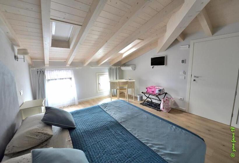 سوییت لوکس, Spagnoi Rooms