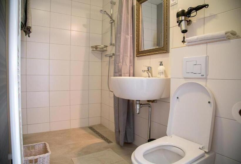 سوییت جونیور لوکس, Herberg De Brand