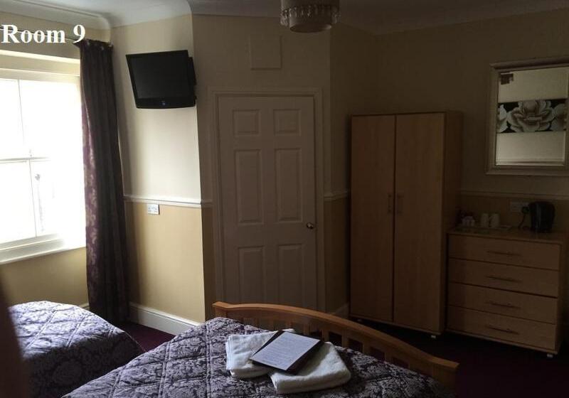 غرفة عائلية, The Arches Guest House