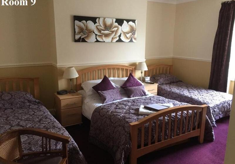 غرفة عائلية, The Arches Guest House