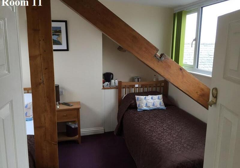 غرفة إقتصادية, The Arches Guest House