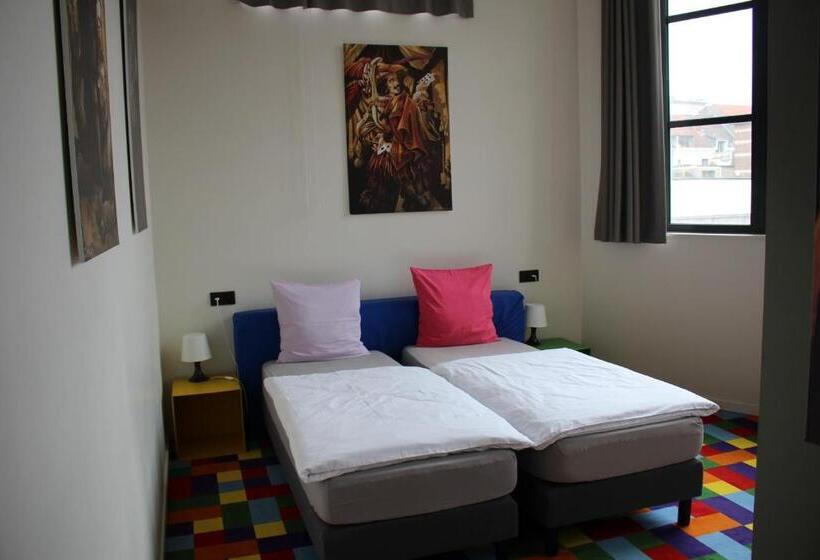 חדר סטנדרט, Funkey