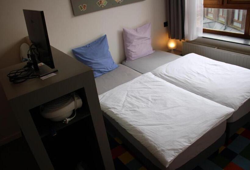 חדר סטנדרט יחיד, Funkey