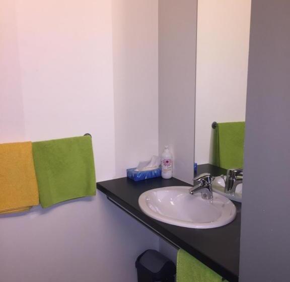 חדר סטנדרט יחיד, Funkey