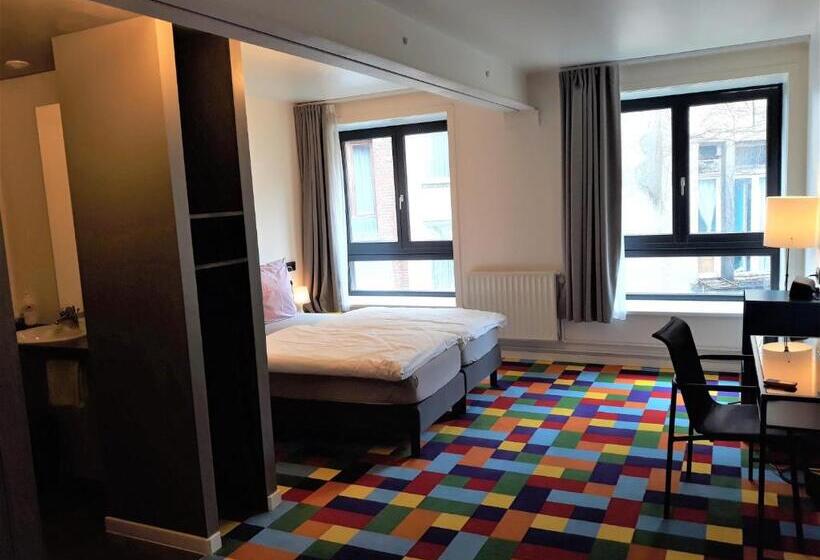 חדר סטנדרט יחיד, Funkey