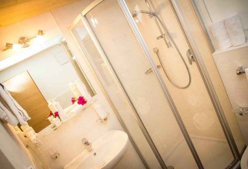 شقة غرفتين, Gesenhof