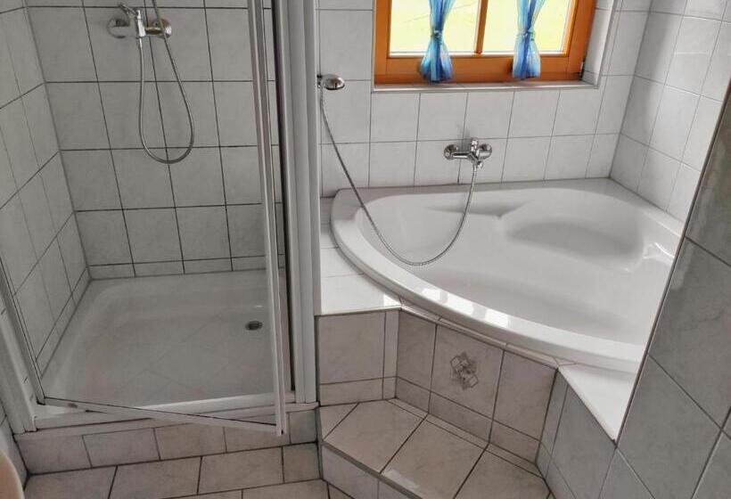 Номер Стандарт с Балконом, Gästehaus Laßnig