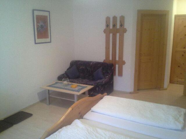 Номер Deluxe, Sägehof