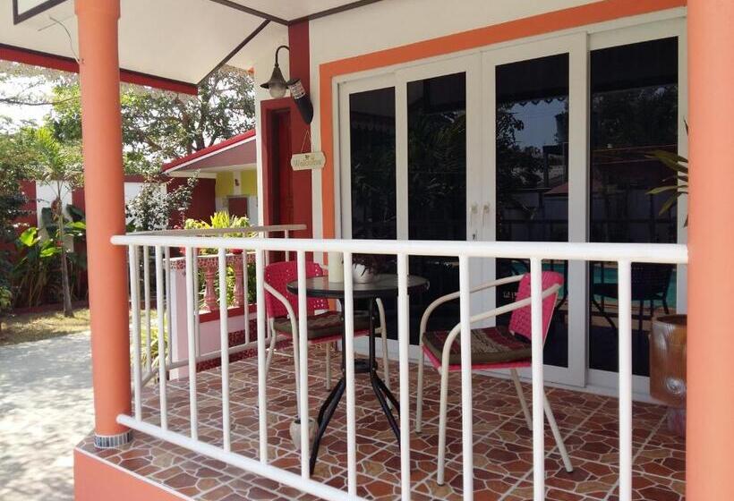 Escritório Deluxe, Rerawadi Resort