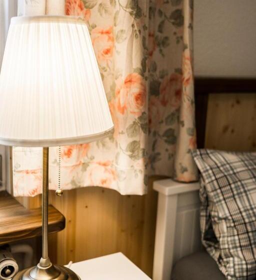 غرفة قياسية رباعية حمام مشترك, Zur Grossen Tanne