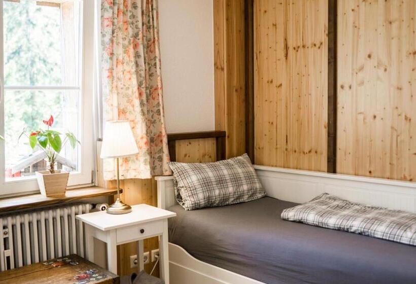 غرفة قياسية رباعية حمام مشترك, Zur Grossen Tanne