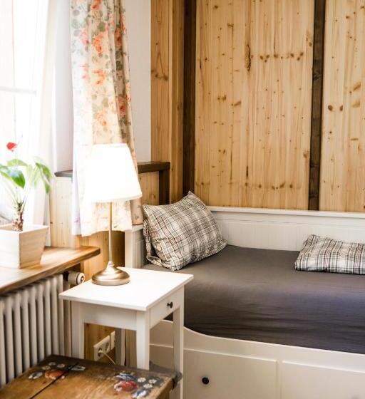 غرفة قياسية رباعية حمام مشترك, Zur Grossen Tanne