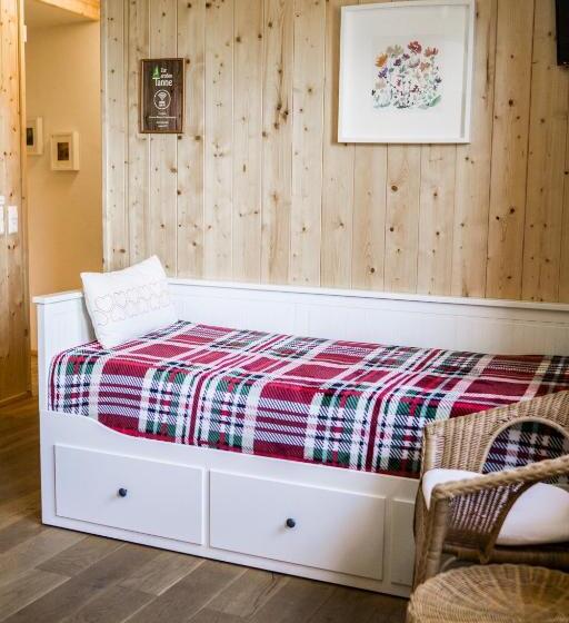 غرفة قياسية رباعية, Zur Grossen Tanne