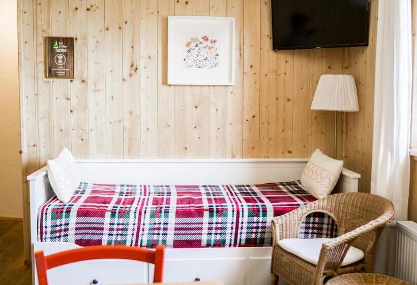 غرفة قياسية رباعية, Zur Grossen Tanne