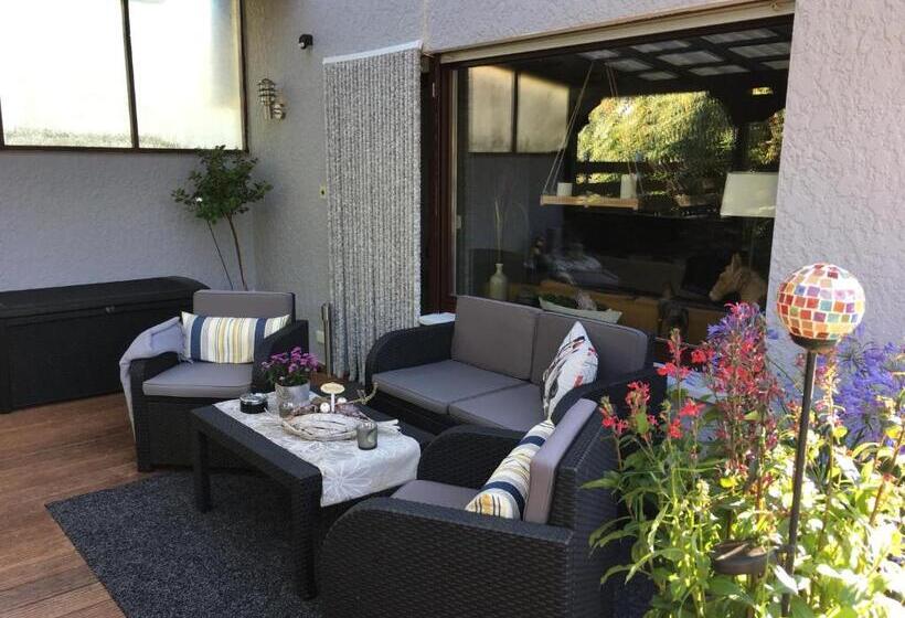 غرفة قياسية مزوَّدة بتراس, Gästehaus Köhler