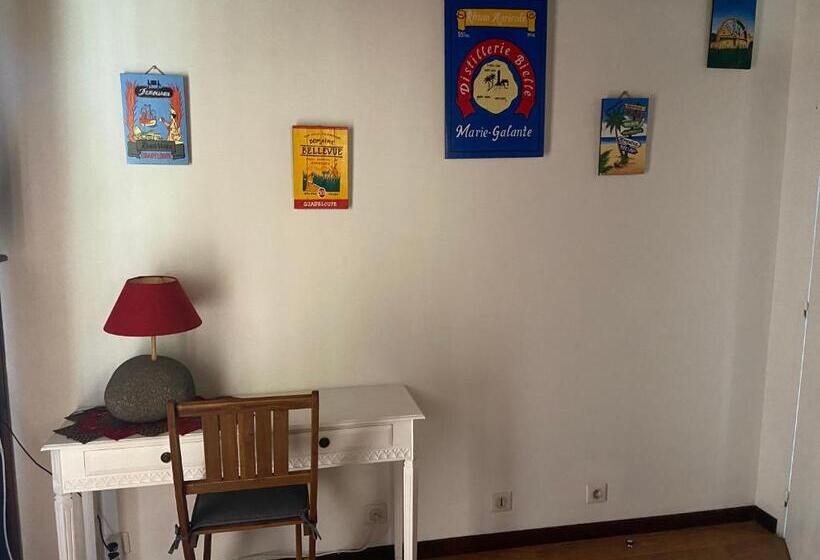 اتاق استاندارد, La Baie Du Bonheur