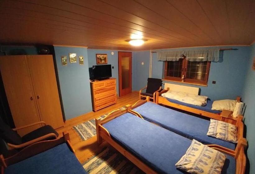 스탠다드 4인용 룸 공용 욕실, Privát U Zdenky