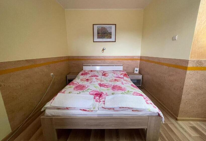 Номер Стандарт Трехместный, Sifra 276