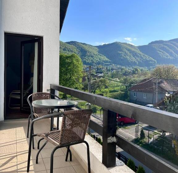 חדר סטנדרט עם מרפסת, Villa Nova