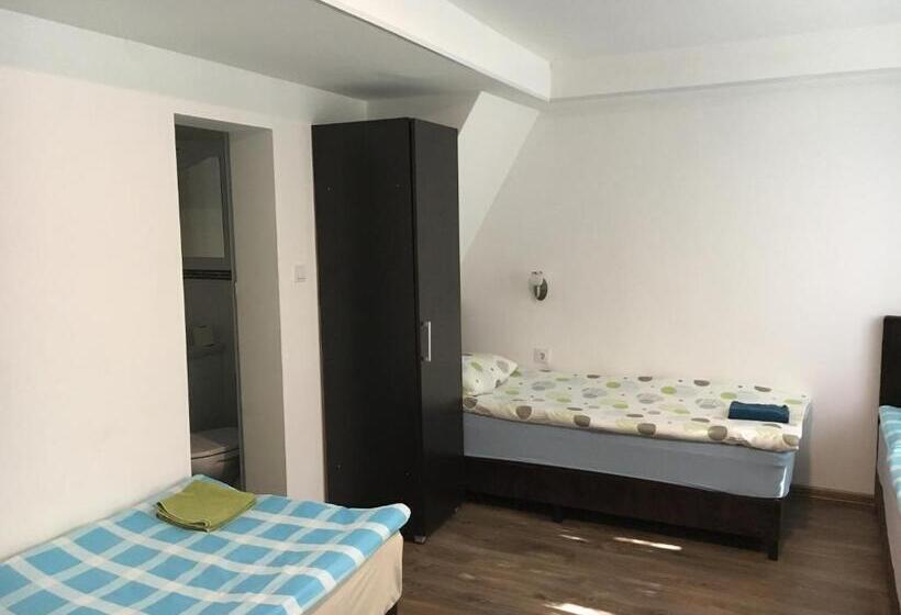 חדר סטנדרט לשלושה, Pension Haus Baron 2 Friedrichsfeld