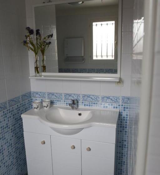 标准间, Au Coeur Des Vignes