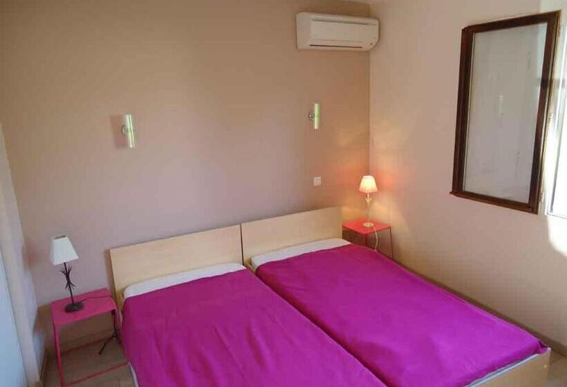 침실 2개 스위트, Delaporte