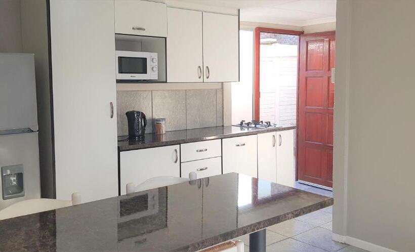 סוויטה משפחתית, Kelzane Self Catering